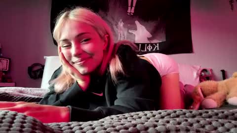 theharleystar online show from April 17, 11:40 pm