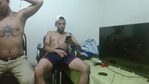 thehousedog online show from March 12, 3:46 am