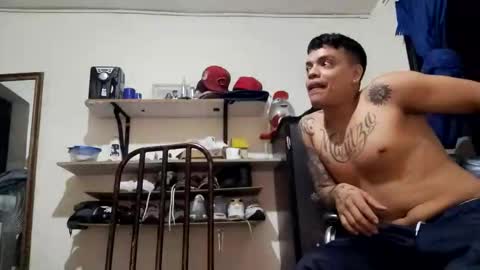 thehousedog online show from March 26, 3:34 am