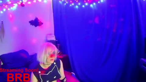 thehungmantis online show from March 5, 7:17 pm