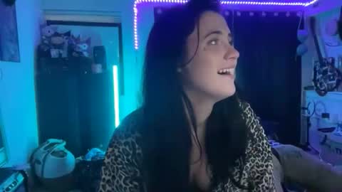 thejennataylor online show from March 3, 11:06 am