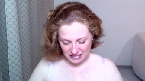 Ella online show from December 2, 7:34 pm