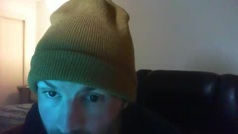 Snapshot of theman18951pa chatting on December 22, 1:55 am theman18951pa online show from December 22, 1:55 am