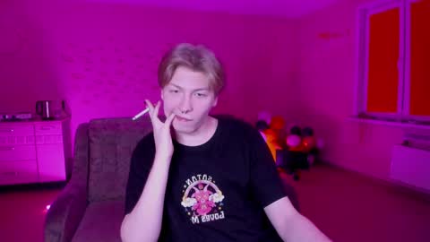 Sever online show from February 7, 5:07 pm