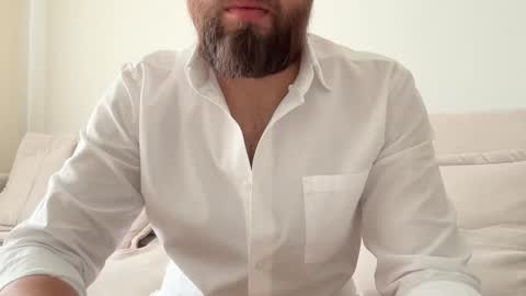 TheMonarchGoat online show from October 1, 8:46 am