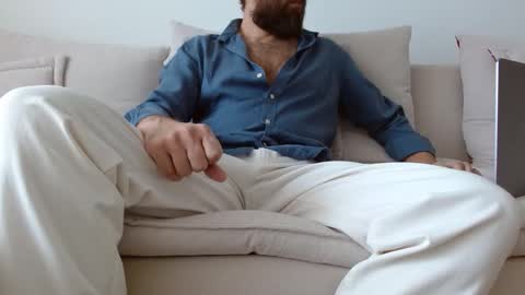 TheMonarchGoat online show from October 14, 8:39 am