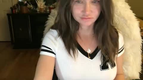 Snapshot of themrsnelson chatting on January 16, 8:11 am Cach Nelson online show from January 16, 8:11 am