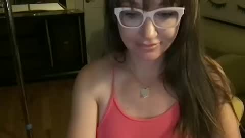 Snapshot of themrsnelson chatting on October 17, 7:34 am Cach Nelson online show from October 17, 7:34 am