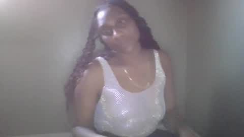 Snapshot of thenaturalgoddess chatting on February 24, 12:09 am TheNaturalGoddess online show from February 24, 12:09 am