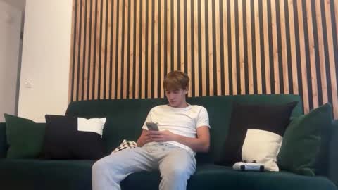 nudefusion3 online show from November 17, 9:01 am