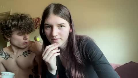 Astrid online show from May 19, 11:23 pm