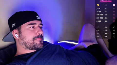 Theo Ravi online show from December 12, 2:59 am