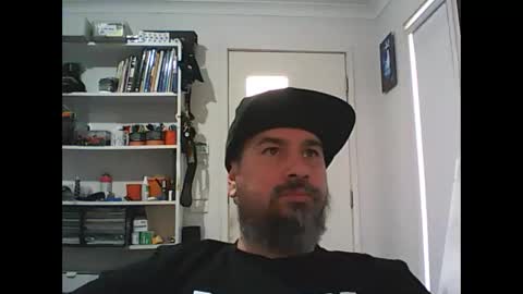 aussiebeard online show from October 16, 1:49 am