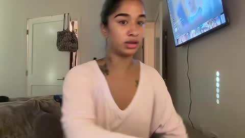 Maddy online show from June 14, 1:49 am