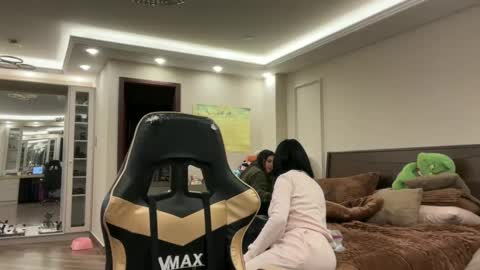 Snapshot of therealcamilabaddie chatting on September 12, 12:23 am therealcamilabaddie online show from September 12, 12:23 am