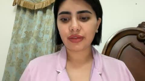 Snapshot of therealcamilabaddie chatting on December 18, 1:15 am therealcamilabaddie online show from December 18, 1:15 am