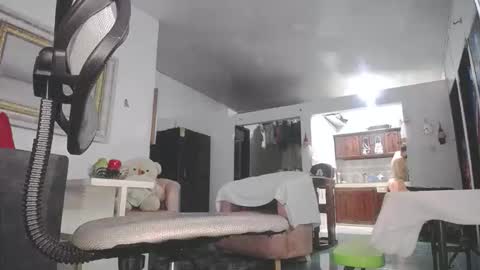 therry online show from November 18, 10:40 am