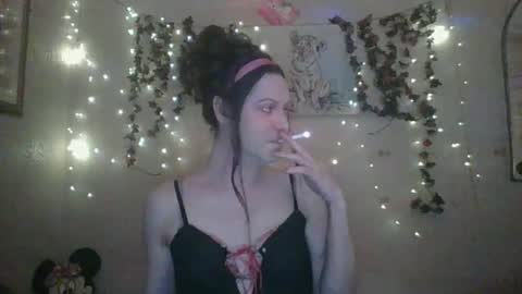 sillymillie0 online show from December 25, 2:03 am