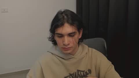 thiaan__ online show from February 20, 4:28 am