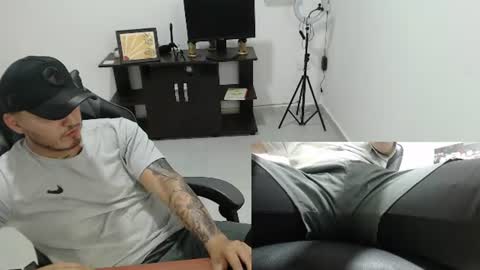 thiago_420 online show from June 21, 11:55 pm