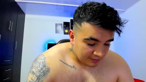 Thiago online show from February 24, 8:17 am