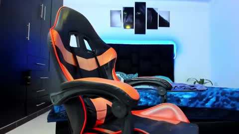 Thiago online show from September 10, 3:18 am