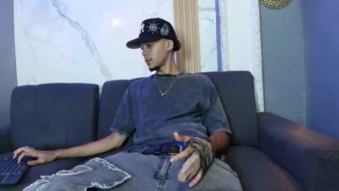 Thiago online show from July 24, 8:06 pm