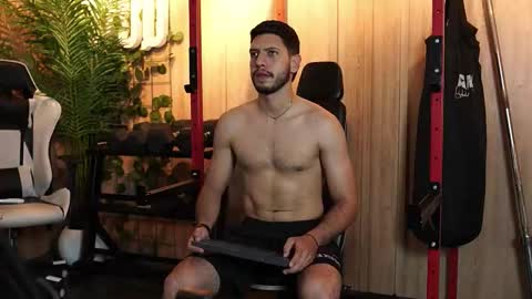 Thiago online show from January 12, 8:49 pm