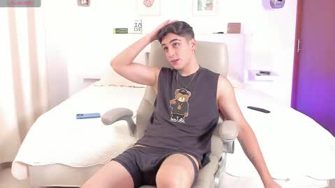 Thiago Winteer online show from November 5, 2:02 am