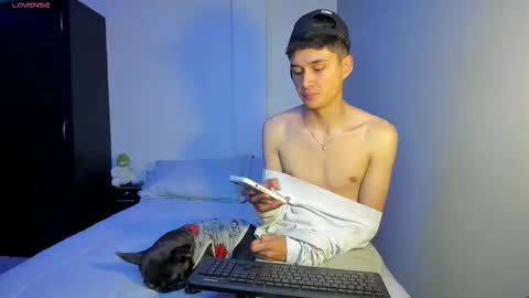 Thiago Wells online show from October 8, 8:26 pm