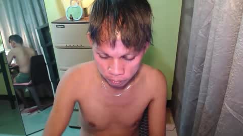 gil online show from November 30, 1:18 pm