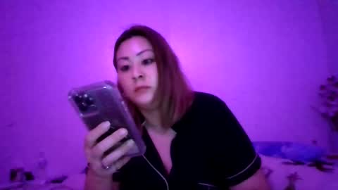 thickassazn93 online show from December 22, 8:10 am