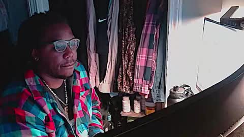 thickblackbeast online show from April 28, 10:08 am