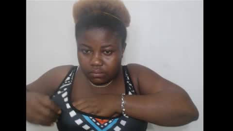 thickebonny7 online show from February 2, 7:32 pm