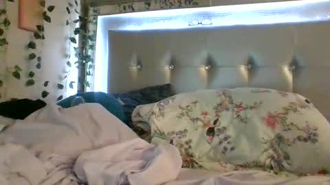 AlleyWhoo online show from February 22, 2:15 am