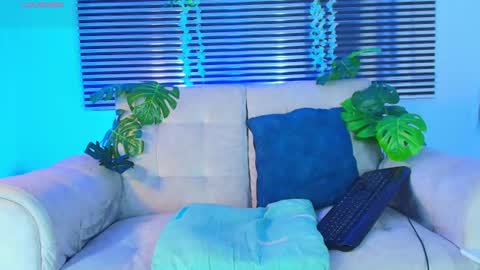 Thiago Saenzz online show from June 22, 12:17 am