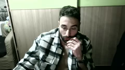 Thomas online show from January 17, 8:11 pm