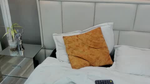 Thom online show from March 24, 3:29 pm