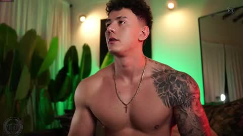 Thomas Falcon online show from September 12, 2:02 am