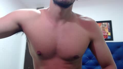 Snapshot of thomas_neuman chatting on February 7, 8:20 pm Thomas online show from February 7, 8:20 pm