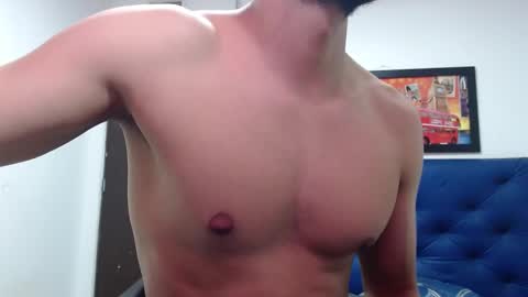 Snapshot of thomas_neuman chatting on February 21, 8:27 pm Thomas online show from February 21, 8:27 pm