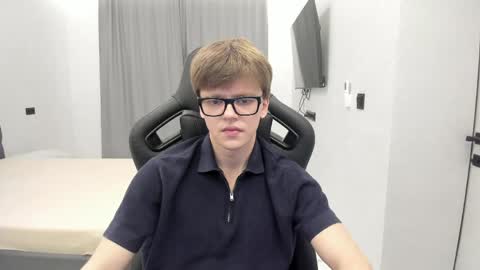 Tomas online show from April 26, 4:26 pm