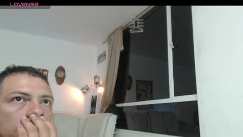 thomasjons online show from April 28, 9:57 am