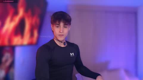 Thom Klein online show from October 21, 7:17 pm