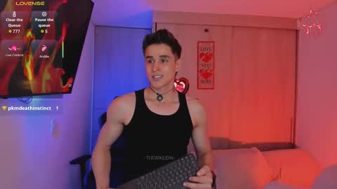 Thom Klein online show from February 14, 9:17 pm