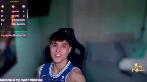 Thom Klein online show from October 6, 7:42 pm