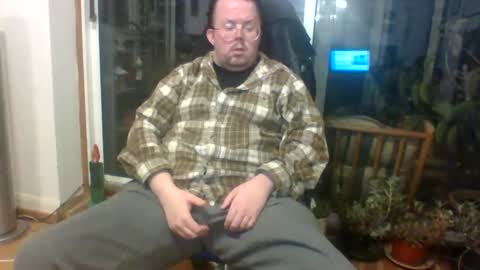 Thomsam88 check out my bio for loads of hot videos mmmmmmmmmm online show from November 29, 1:35 am