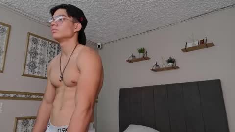 Thony online show from December 15, 8:05 pm