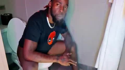 Snapshot of thotyboy68 chatting on October 29, 11:56 am Thotyboy online show from October 29, 11:56 am