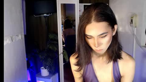 thrishafox online show from February 16, 4:38 pm